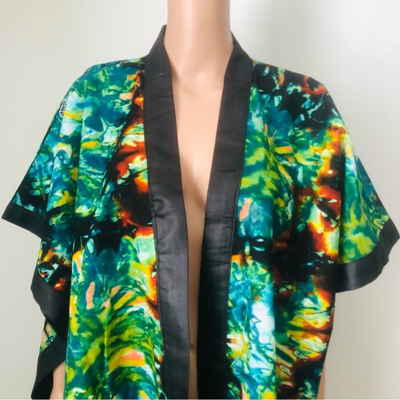 Colorful Abstract Kimono - Picture 13 of 16
